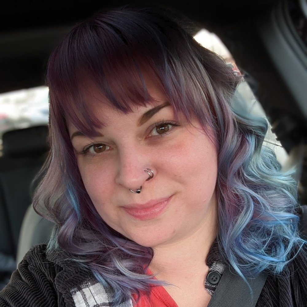 Meet your Posher, Dee